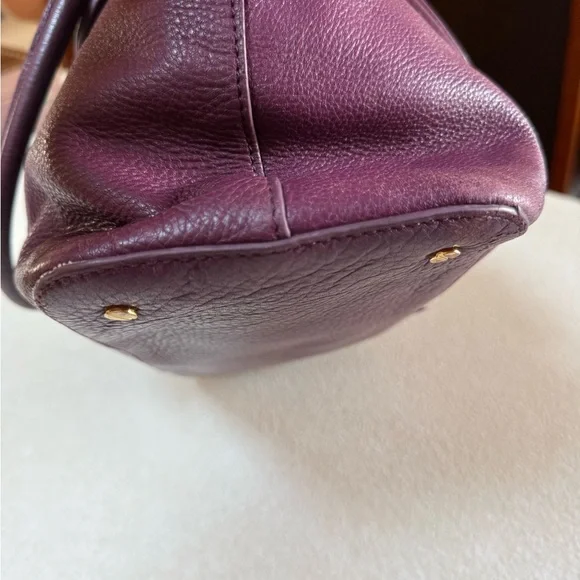 Tory Burch Purple and Gold Shoulder Bag with Logo Medallion - Picture 11 of 14